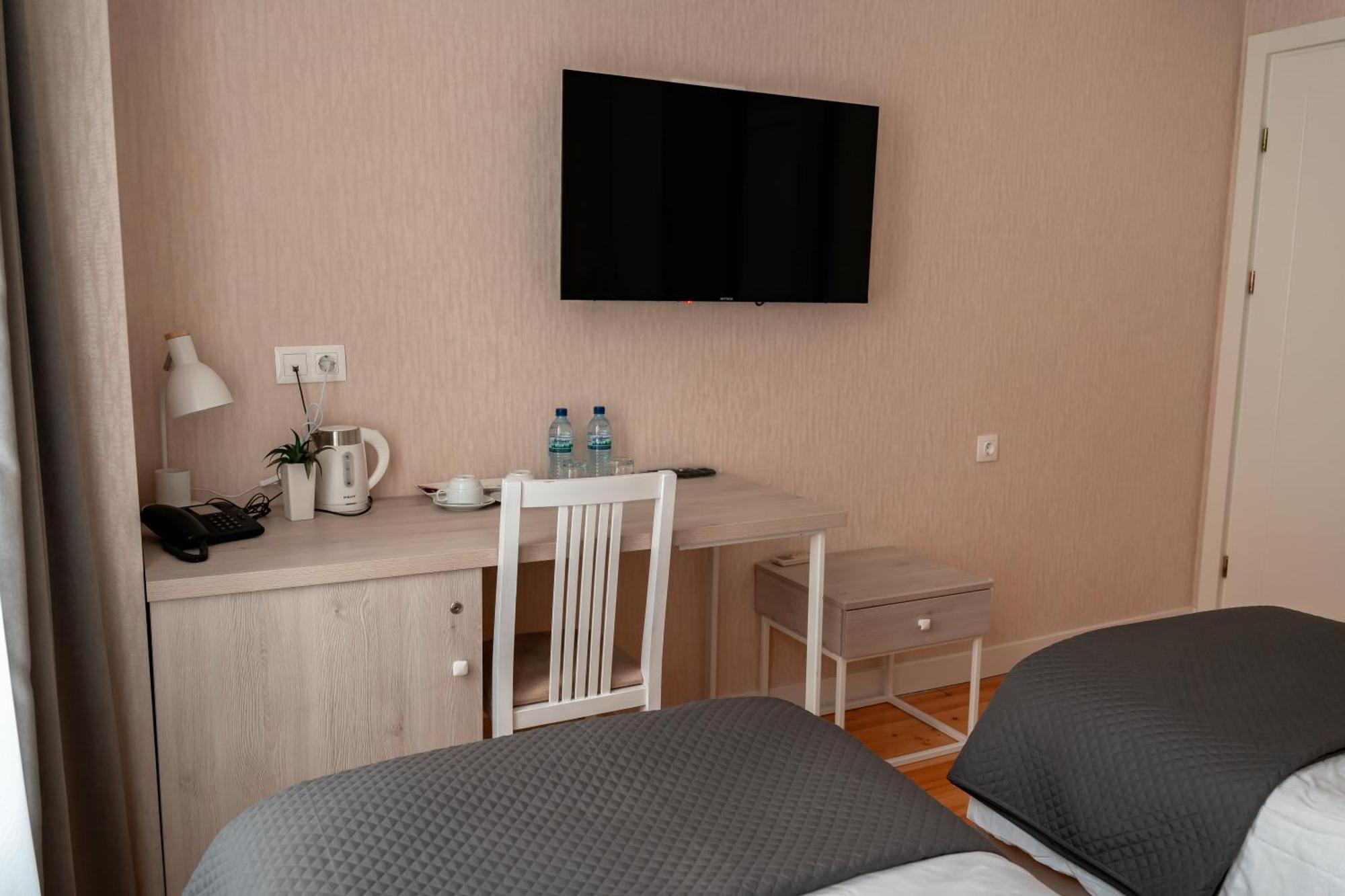 Hotel Well Inn Tbilisi ภายนอก รูปภาพ